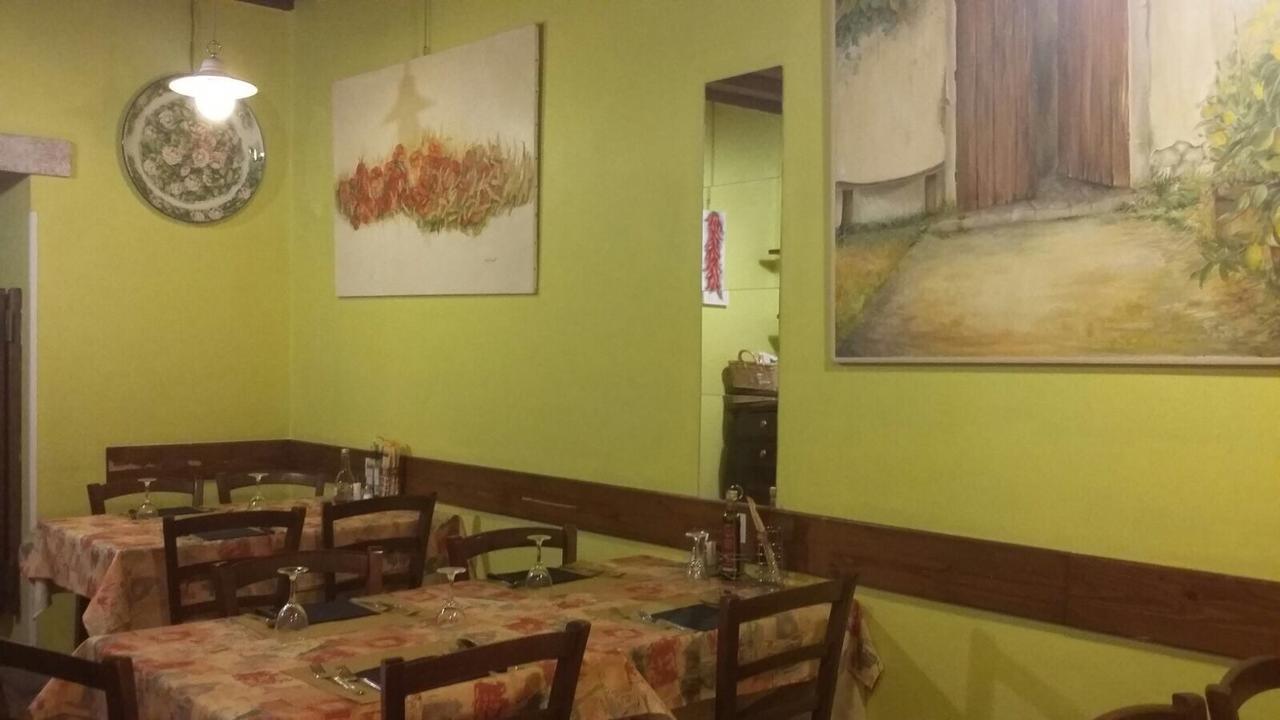 Ristorante Pizzeria Al Mondo Valstagna Exteriör bild