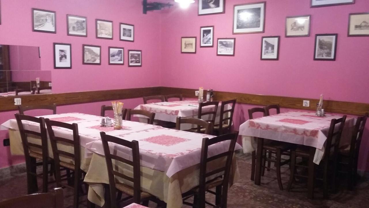Ristorante Pizzeria Al Mondo Valstagna Exteriör bild