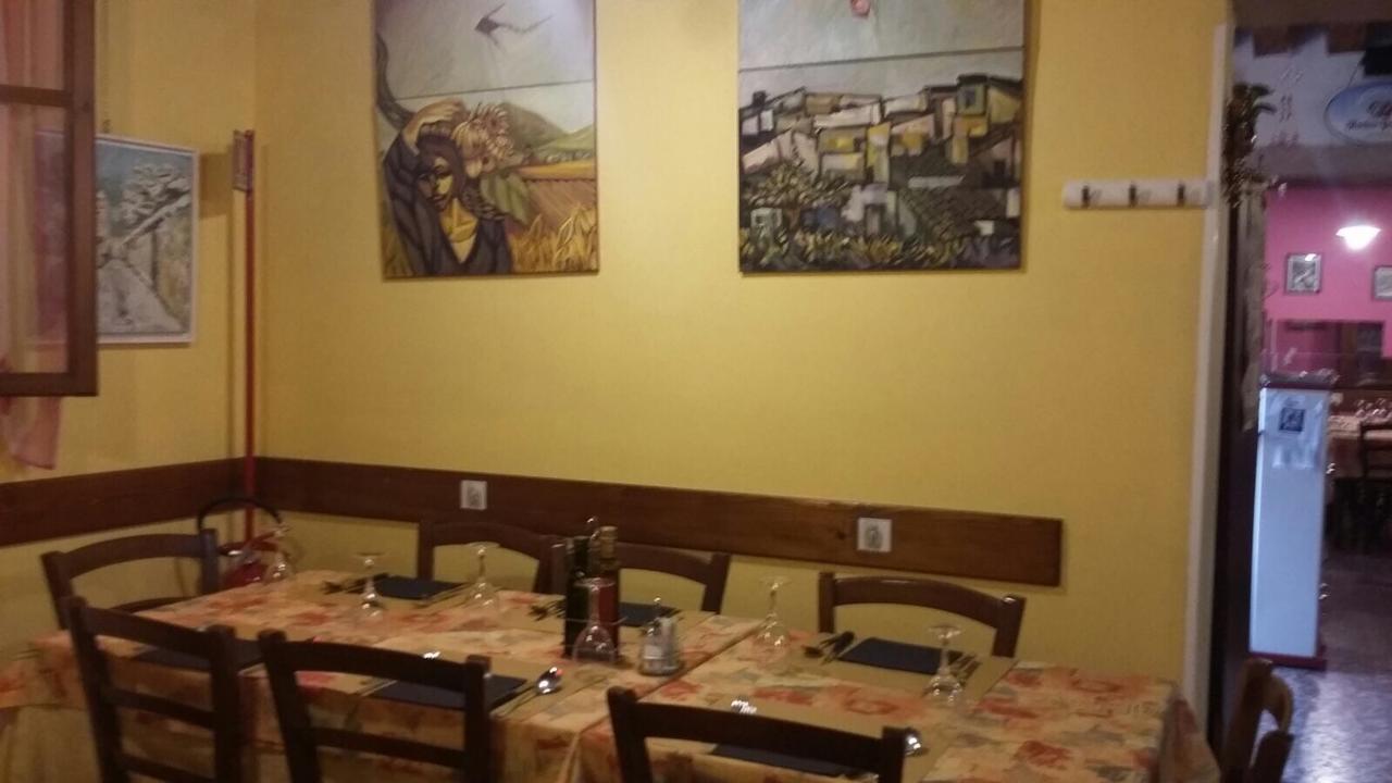 Ristorante Pizzeria Al Mondo Valstagna Exteriör bild